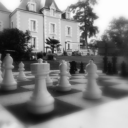 Le Petit Chateau Des Cedres Mouchamps Ngoại thất bức ảnh