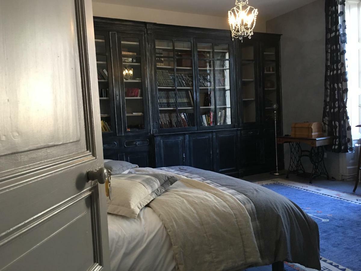 Le Petit Chateau Des Cedres Mouchamps Ngoại thất bức ảnh
